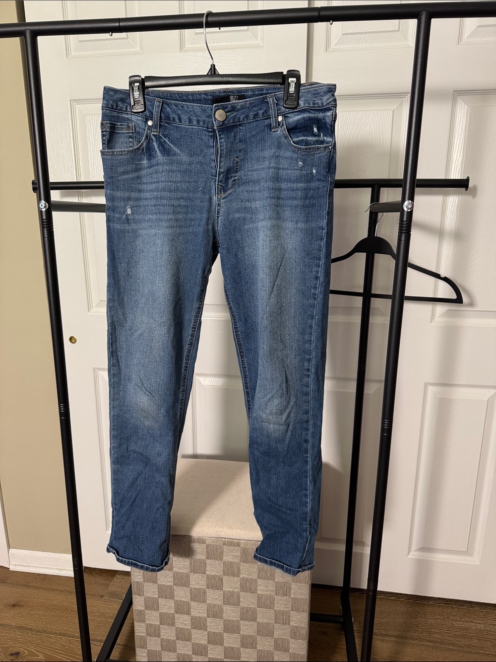1822 Denim Women's Medium Blue Straight-Leg Jeans